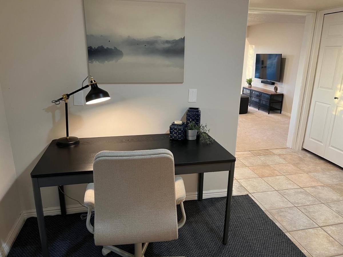 Above Ground Basement Apartment 2 Bedroom 1 B Retreat With Gorgeous View Draper Extérieur photo
